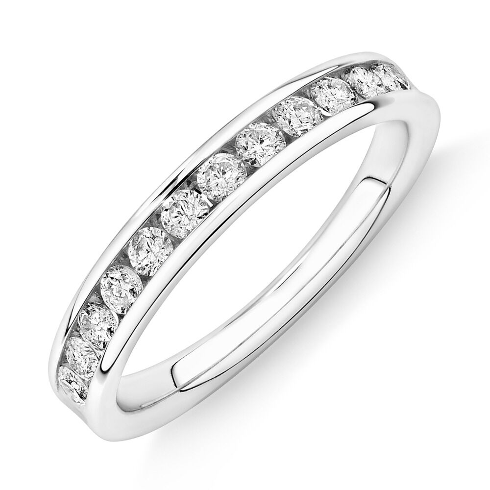 Diamonds Prelude Wedding Band